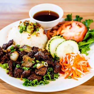Shaken Beef Broken Rice